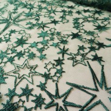 Ткань Сетка с вышивкой звезды (зеленый изумруд)